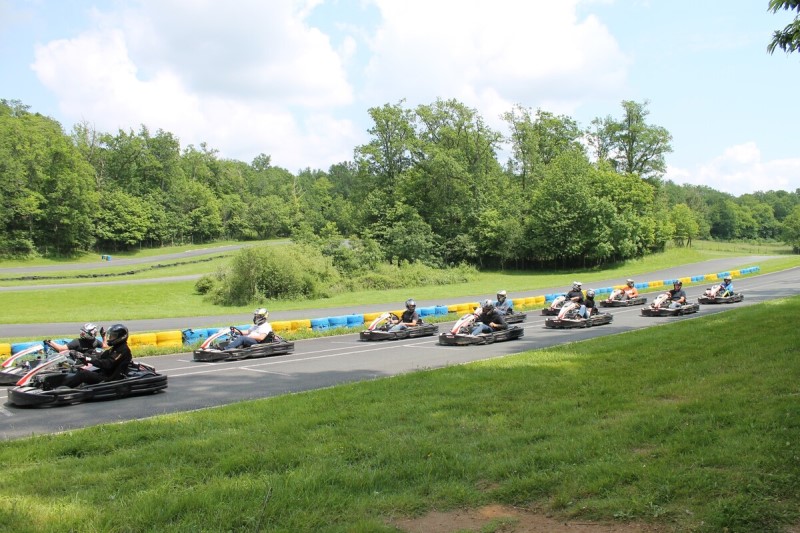 https://cdt64.media.tourinsoft.eu/upload/Karting-2jpg.jpg